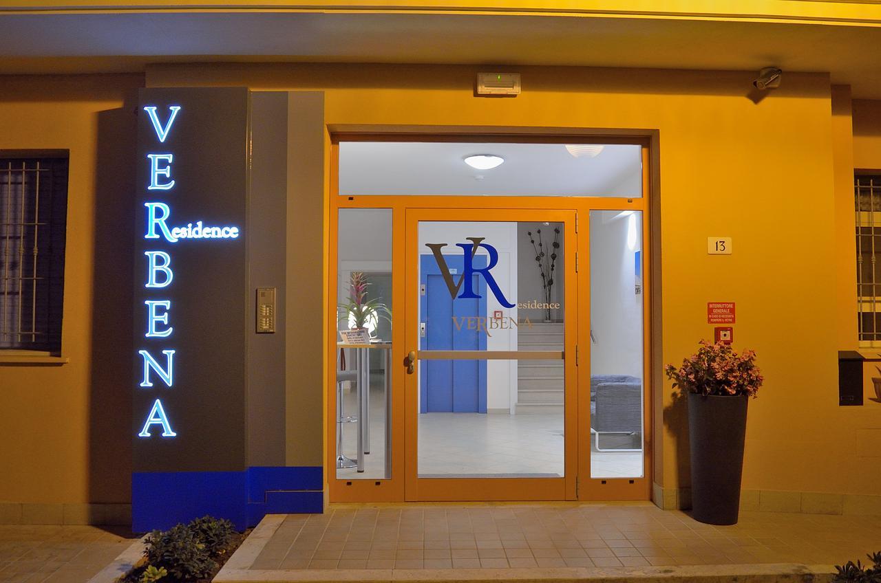 Residence Verbena Ріміні Екстер'єр фото